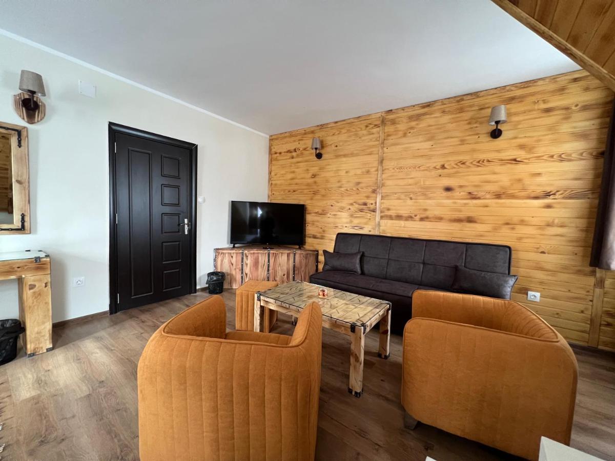 Nicole Hotel & Restaurant Samokov Bagian luar foto